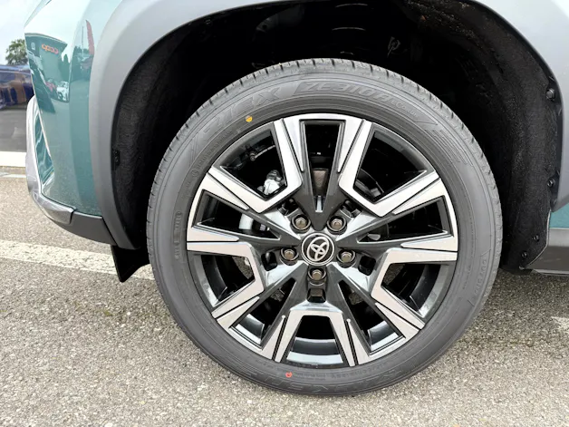 Toyota Yaris Cross 1.5 Premium AWDi e-CVT