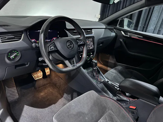 Škoda Octavia Combi 2.0 TSI RS Final Edition DSG | AHK 1600Kg |