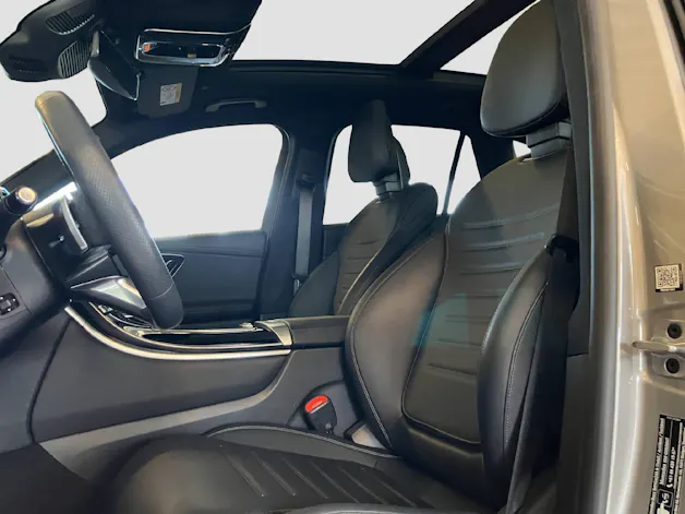 MERCEDES-BENZ GLC 200 AMG Line 4MATIC