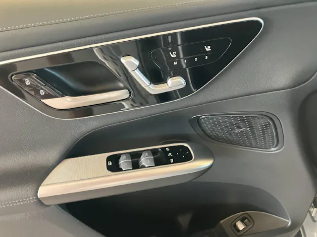 MERCEDES-BENZ GLC 200 AMG Line 4MATIC