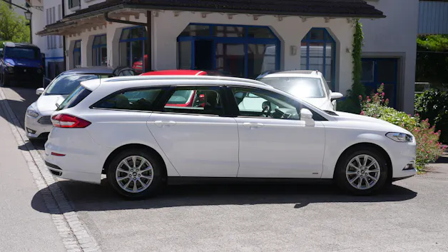 Ford Mondeo 2.0 TDCi Business Plus AWD PowerShift