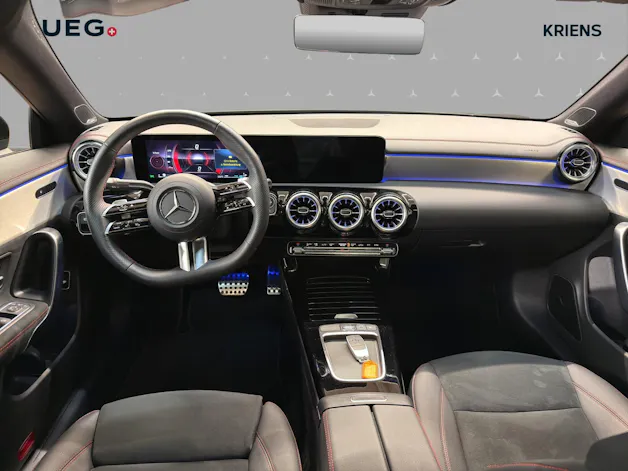 Mercedes-Benz CLA 200 - AMG / DISTRONIC / Rückfahrkamera / Panorama-Dach / Soundsystem