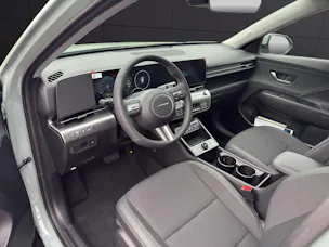 Hyundai Kona 1.6 GDi HEV Amplia DCT