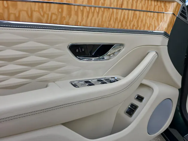 Bentley Flying Spur 6.0 W12 First Edition