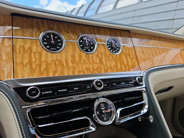 Bentley Flying Spur 6.0 W12 First Edition
