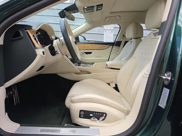 Bentley Flying Spur 6.0 W12 First Edition
