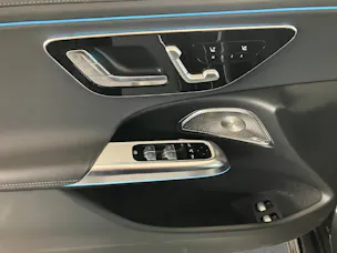 Mercedes-Benz E 300 e AMG Line 4MATIC