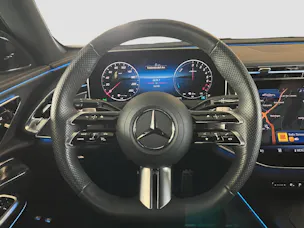 Mercedes-Benz E 300 e AMG Line 4MATIC