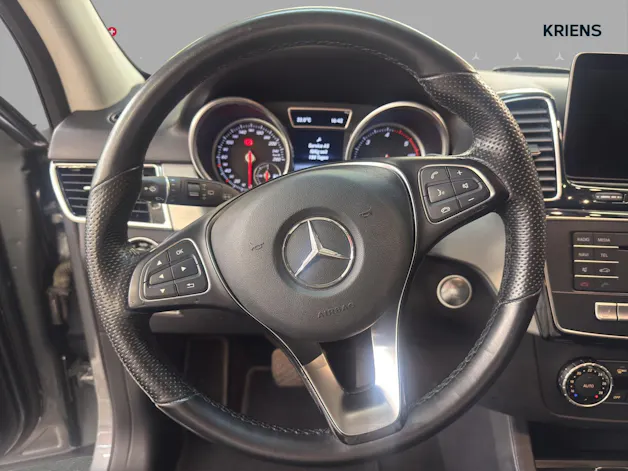 MERCEDES-BENZ GLE 350 d 4M - Executive / DISTRONIC / 360 Grad Kamera