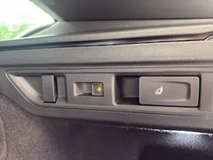 Škoda Superb Combi 2.0 TDi Sportline 4x4 DSG
