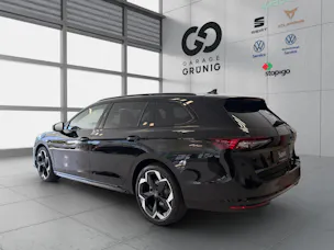 Škoda Superb Combi 2.0 TDi Sportline 4x4 DSG