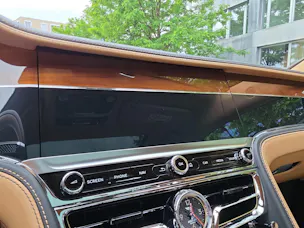 Bentley Flying Spur 6.0 W12 First Edition
