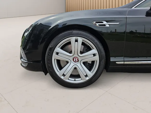 Bentley Continental GT 4.0 V8 Facelift- einer der letztgebauten Serie II