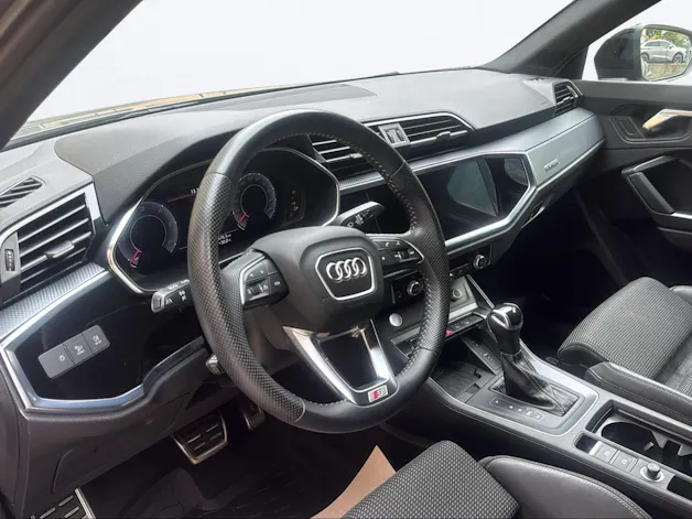 Audi Q3 35 TDI S line quattro S-tronic