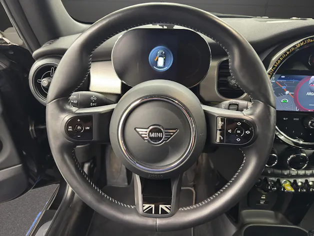 Mini F56 Cooper SE