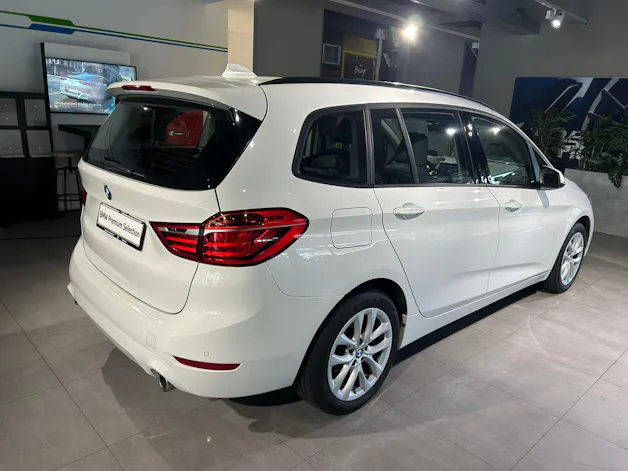 BMW 218d xDrive Gran Tourer Steptronic Essential Edition