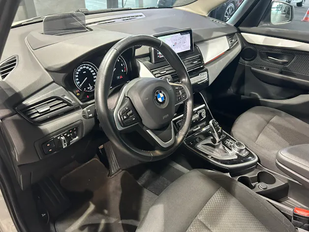 BMW 218d xDrive Gran Tourer Steptronic Essential Edition