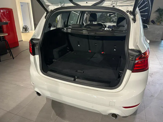 BMW 218d xDrive Gran Tourer Steptronic Essential Edition