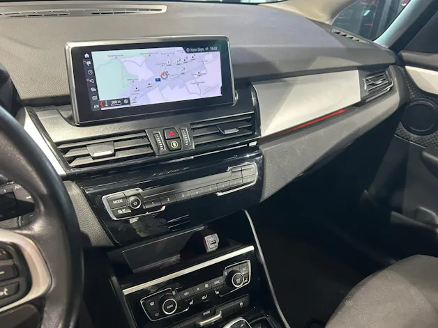 BMW 218d xDrive Gran Tourer Steptronic Essential Edition