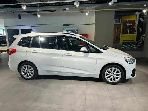 BMW 218d xDrive Gran Tourer Steptronic Essential Edition