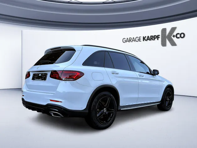 MERCEDES-BENZ GLC 200 AMG Line 4Matic 9G-Tronic