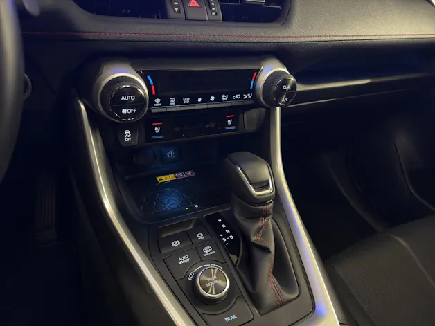 Toyota RAV-4 2.5 PHEV Platinum e-CVT 4WD
