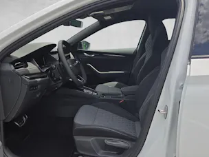Škoda Octavia Combi 1.5 TSI mHEV DSG Sport Line
