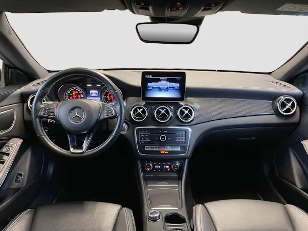 Mercedes-Benz CLA 200 d 4M Shooting Brake Swiss Star