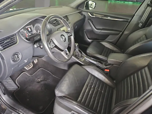 Škoda Octavia Combi 2.0 TSI RS DSG