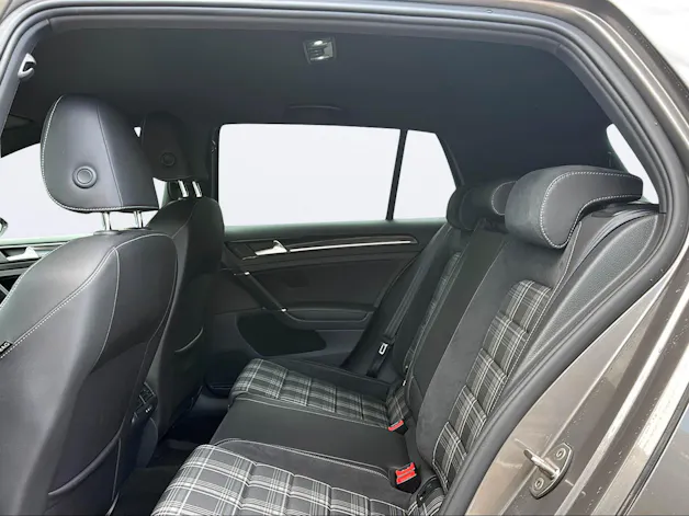 VW Golf 2.0 TDI GTD DSG