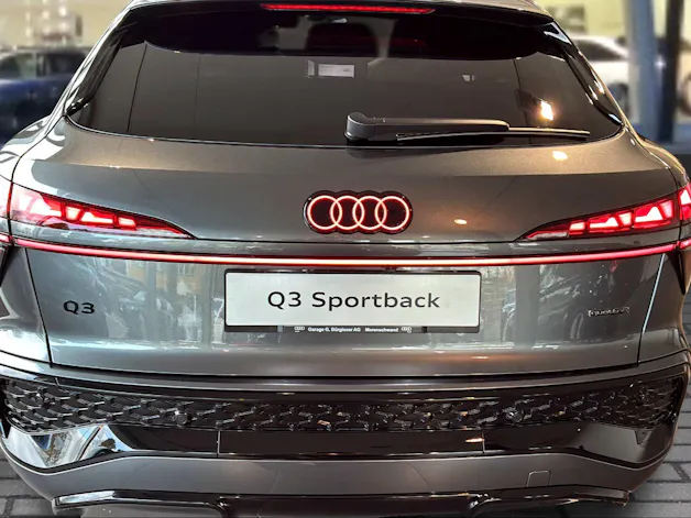 Audi Q3 Sportback TFSI quattro 195 kW S tronic Daytonagrau Perleffekt