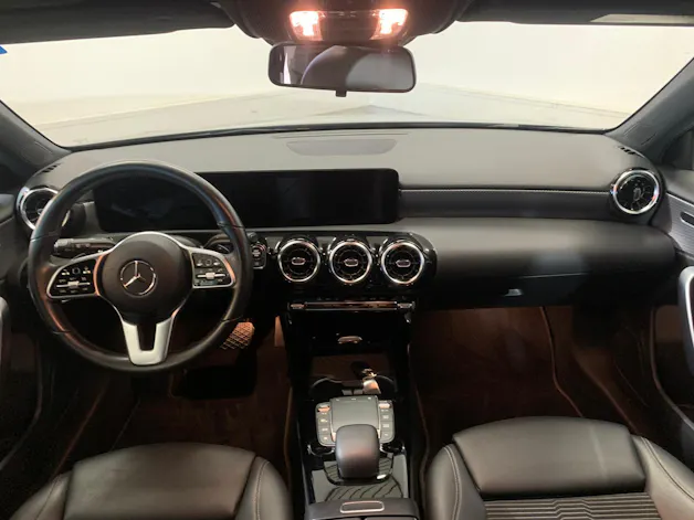 Mercedes-Benz A 180 d Progressive 8G-DCT