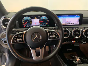 Mercedes-Benz A 180 d Progressive 8G-DCT