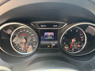 Mercedes-Benz GLA 250 AMG Line 4Matic