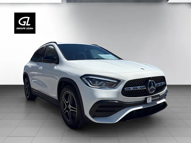 MERCEDES-BENZ GLA 220d AMG Line 4Matic