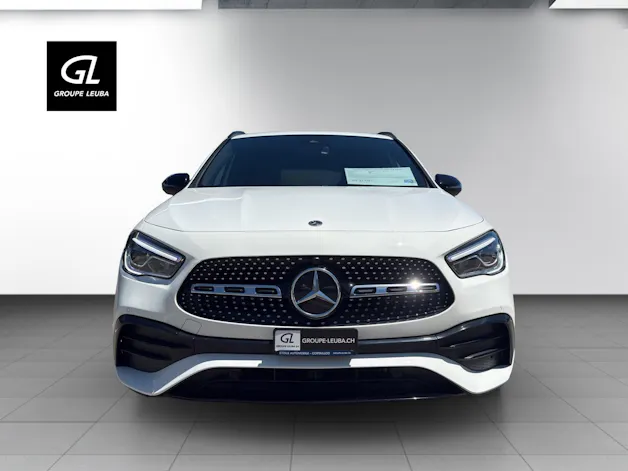 MERCEDES-BENZ GLA 220d AMG Line 4Matic