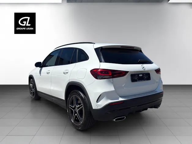 MERCEDES-BENZ GLA 220d AMG Line 4Matic