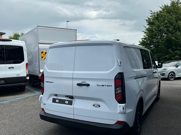 Ford Transit Custom Van 320 L2 2.5 Trend/PHEV