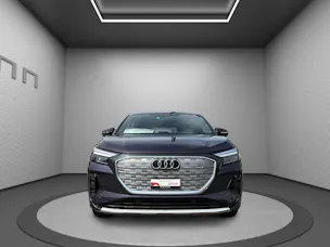 AUDI Q4 e-tron 50 quattro