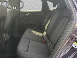 AUDI Q4 e-tron 50 quattro