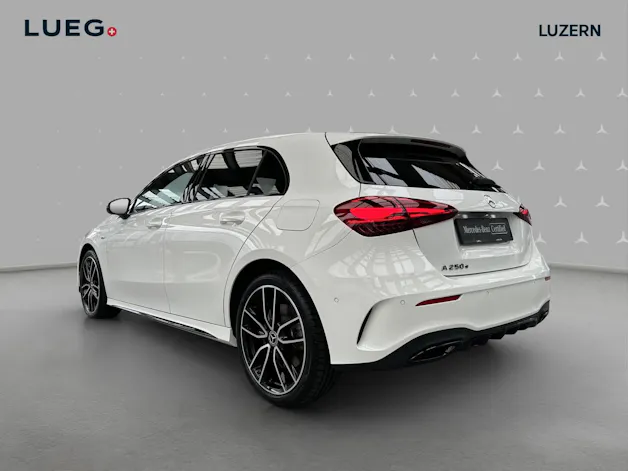 Mercedes-Benz A 250 e EQ Star 8G-DCT