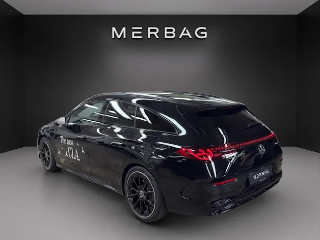 Mercedes-Benz CLA 220 4MATIC Shooting Brake