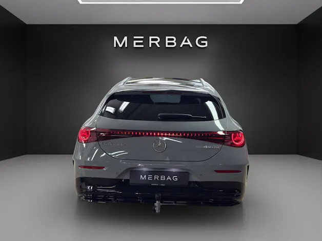 Mercedes-Benz CLA 220 4MATIC Shooting Brake