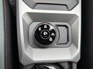 Dacia Duster TCe 150 48V Extreme 4x4 **Adaptiver Tempomat**