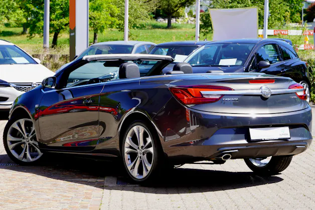 Opel Cascada 1.6i 16V Cosmo Automat
