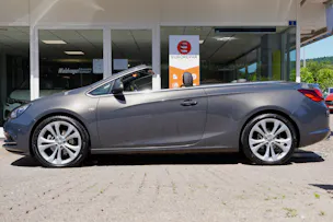 Opel Cascada 1.6i 16V Cosmo Automat