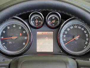Opel Cascada 1.6i 16V Cosmo Automat