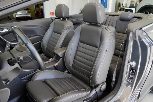 Opel Cascada 1.6i 16V Cosmo Automat