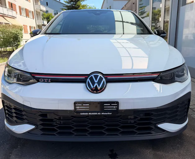 VW Golf GTI CLUBSPORT *** VOLLAUSSTATTUNG MIT AKRAPOVIC AUSPUFFANLAGE ***