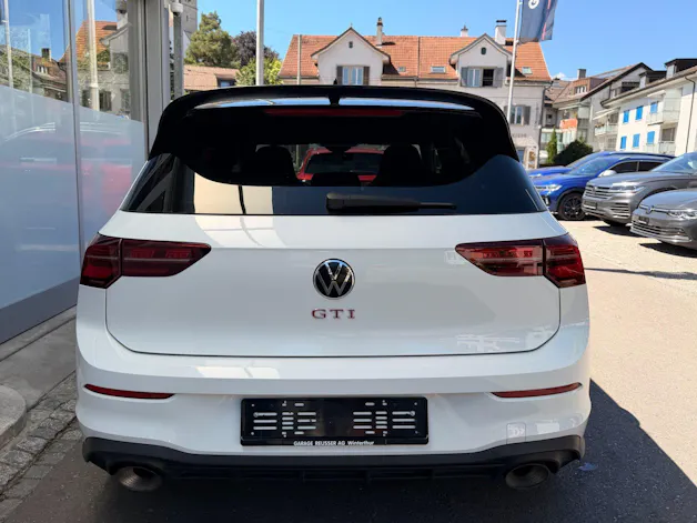 VW Golf GTI CLUBSPORT *** VOLLAUSSTATTUNG MIT AKRAPOVIC AUSPUFFANLAGE ***
